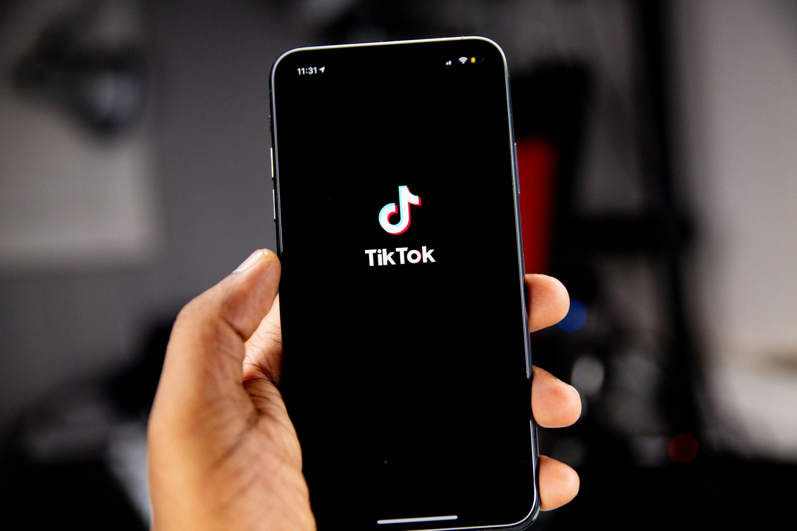 Comment maximiser l’engagement sur TikTok avec des vidéos narratives